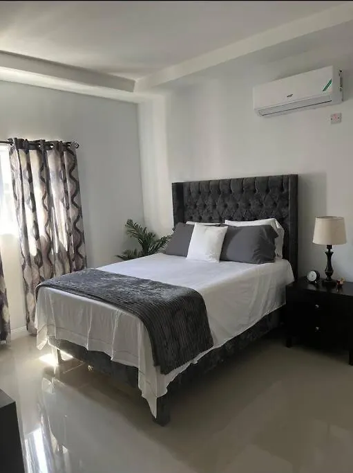 Truth Luxury Suite Kingston